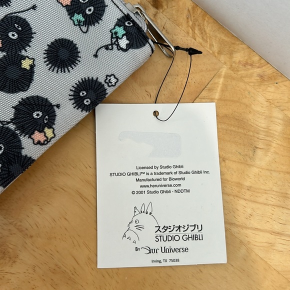 Studio Ghibli Spirited Away Soot Sprite Makeup Bag - Picture 5 of 16